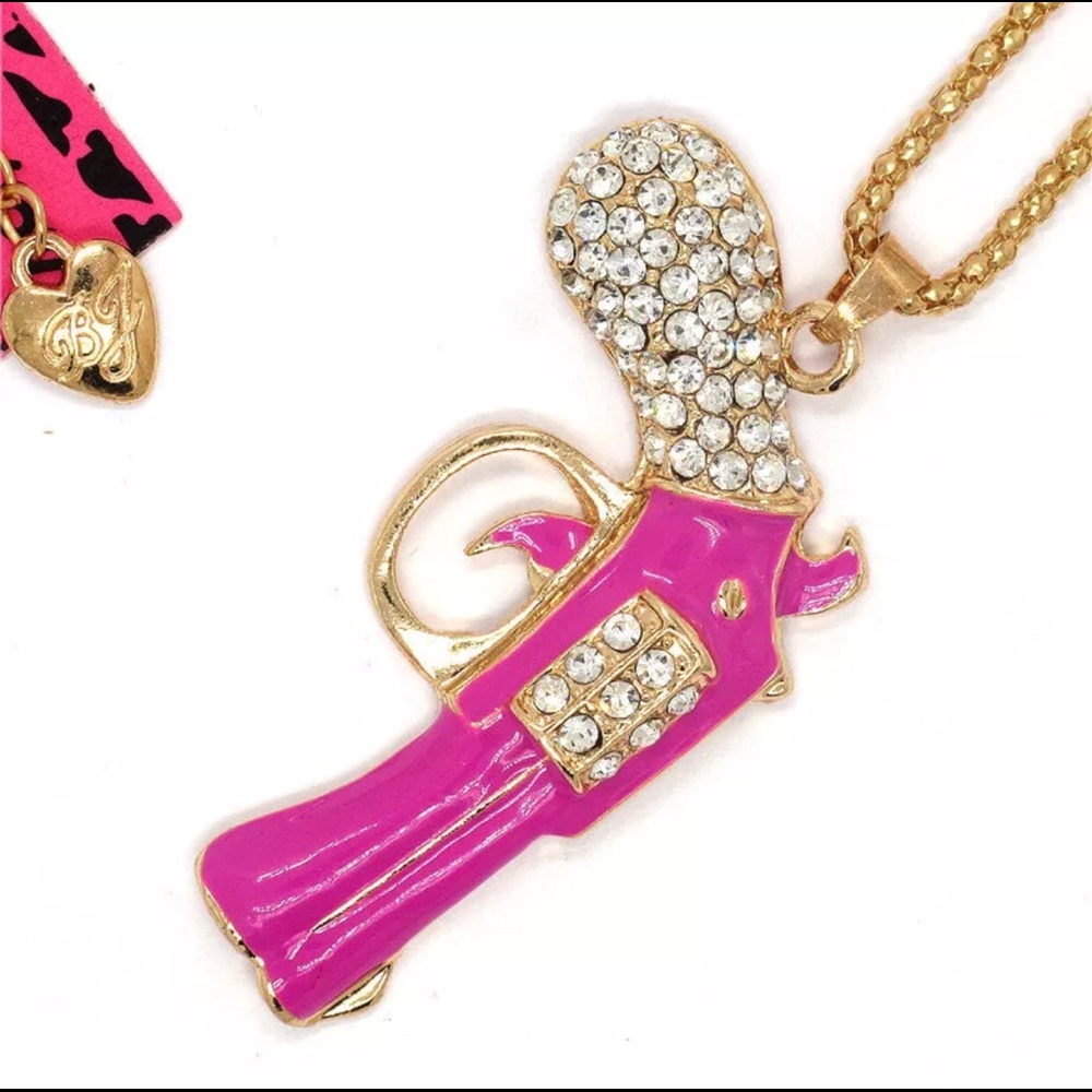 💞Betsey Johnson pendant Crystal pistol 💕